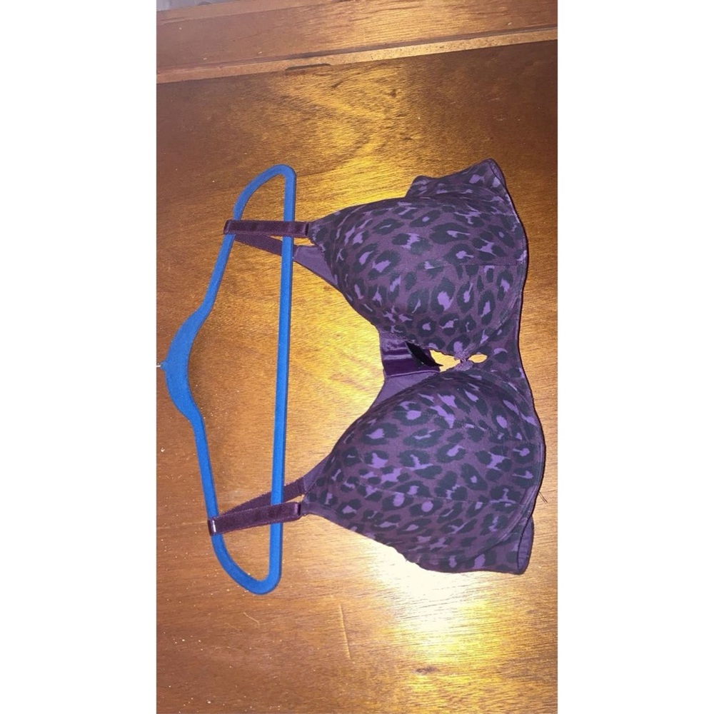 44c tshirt bra.